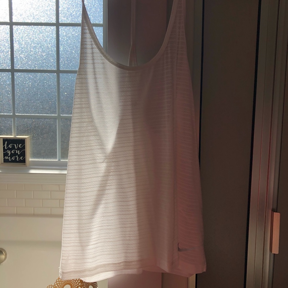 NWOT Nike tank